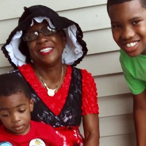 Meet your Posher, Sytha